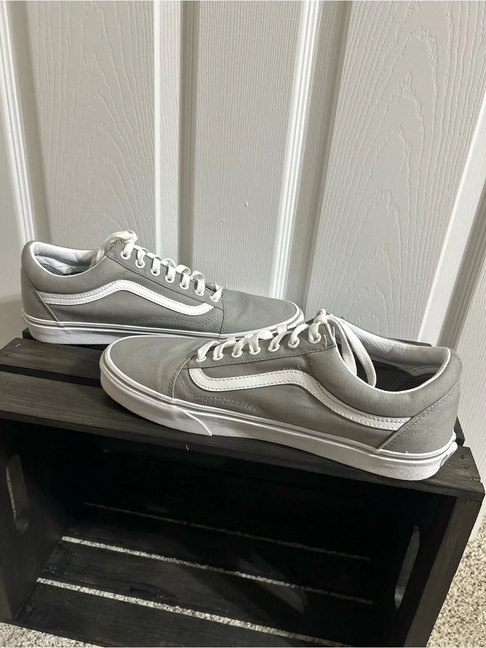 Vans Classic Old Skool Lo Grey & White Mens Sneakers Sz 12 EUC